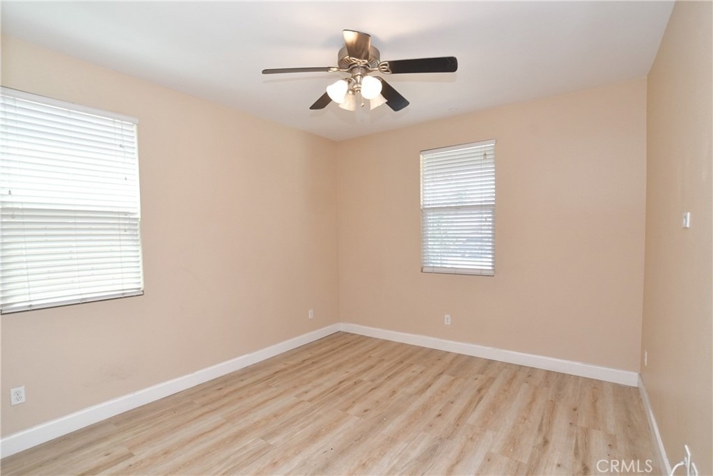 8011 Sea Salt Avenue - Photo 6