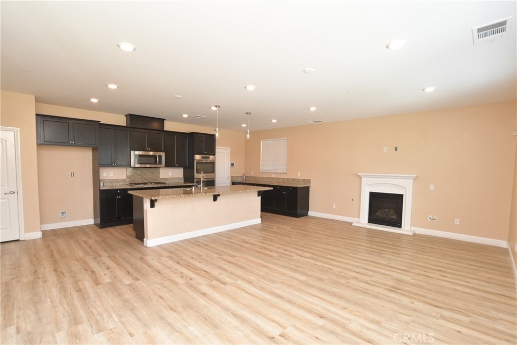 8011 Sea Salt Avenue - Photo 4