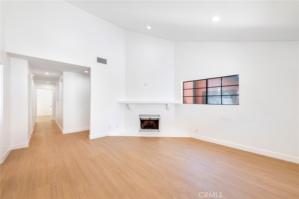 222 Teague - Photo 8