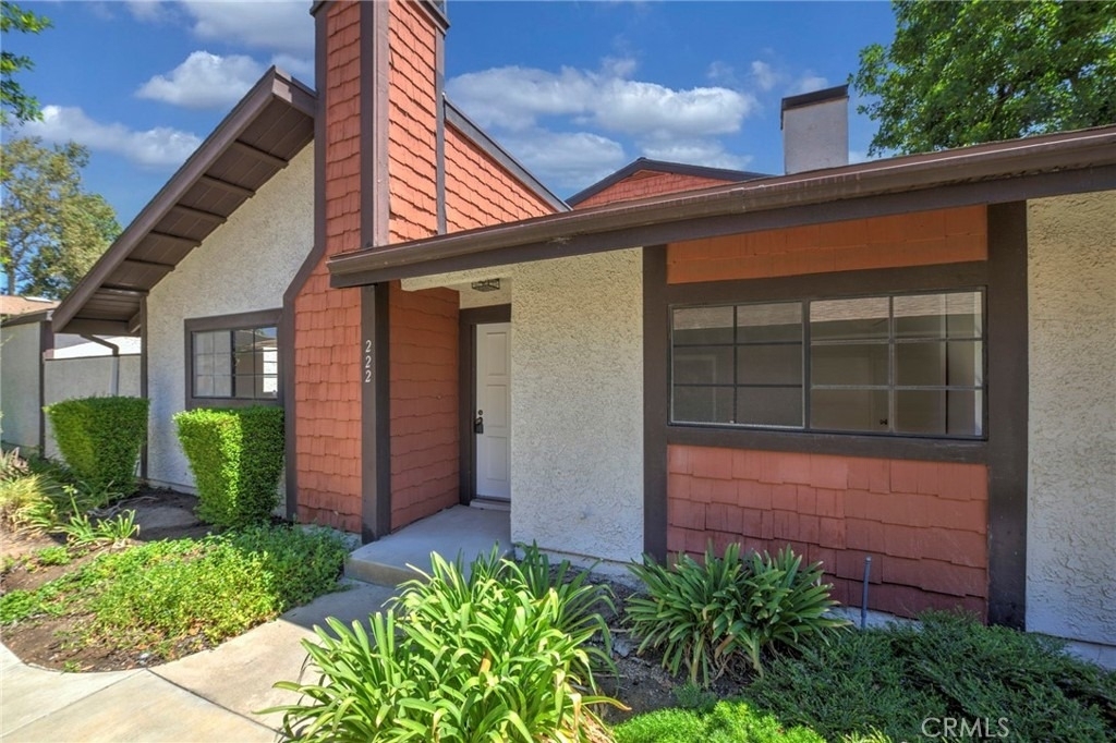 222 Teague - Photo 2