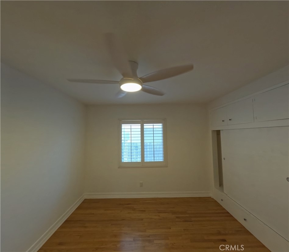 255 W La Verne - Photo 13