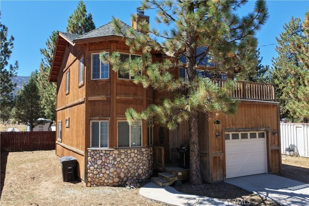 2104 2nd Lane - Photo 2