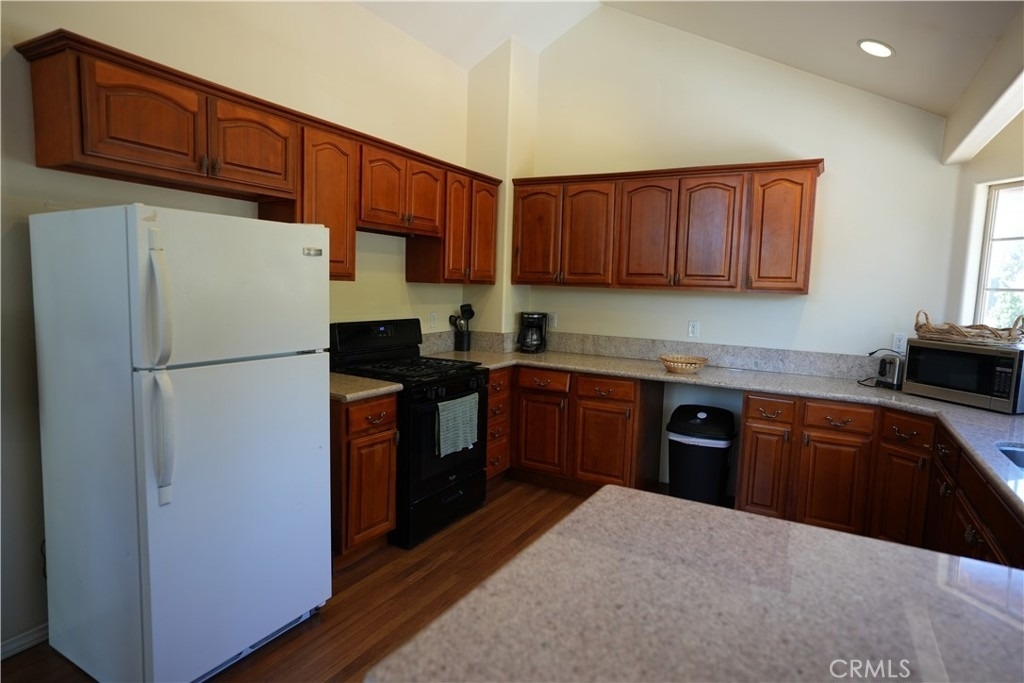 2104 2nd Lane - Photo 8