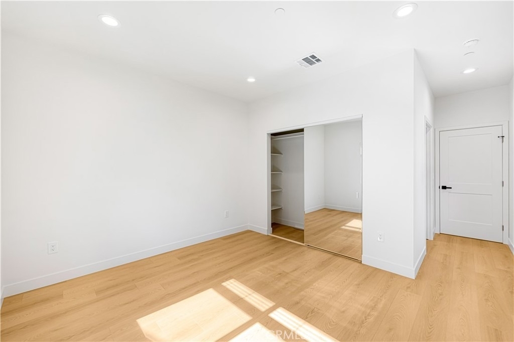 4042 Somers - Photo 17