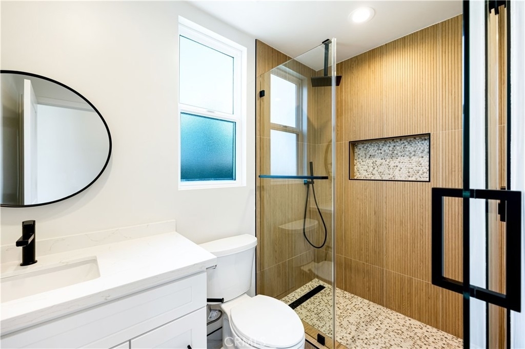 4040 Somers - Photo 5