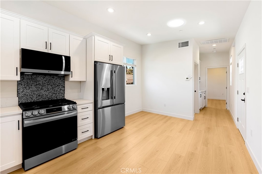 4040 Somers - Photo 4