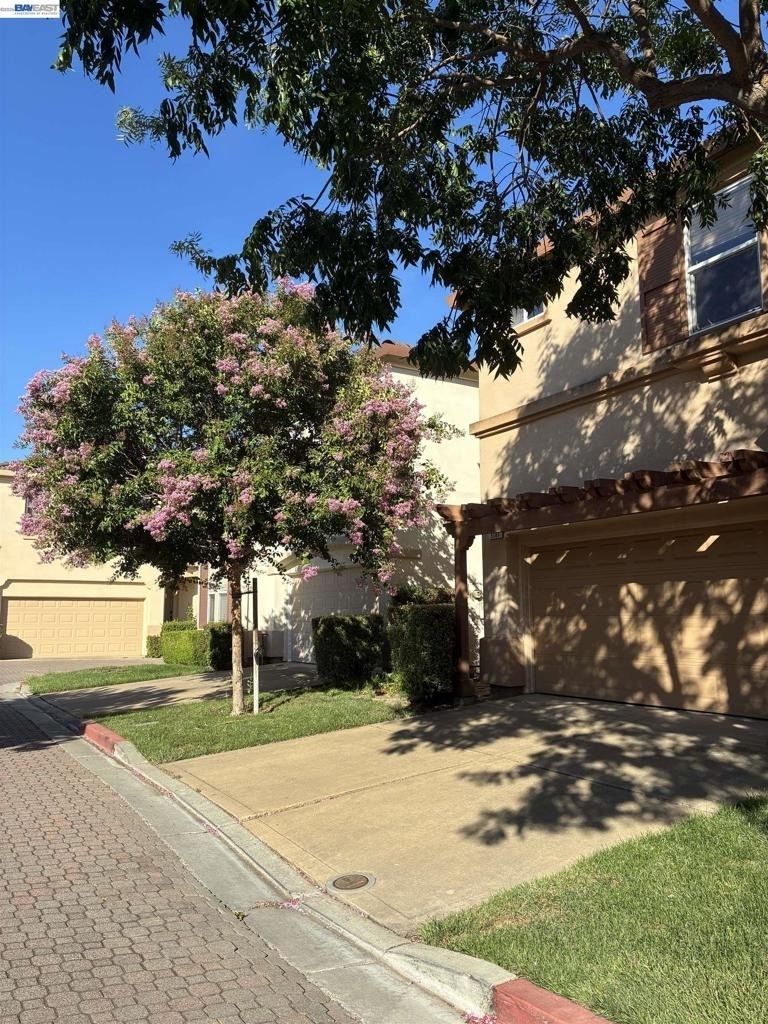 5107 Bianco Ct - Photo 0