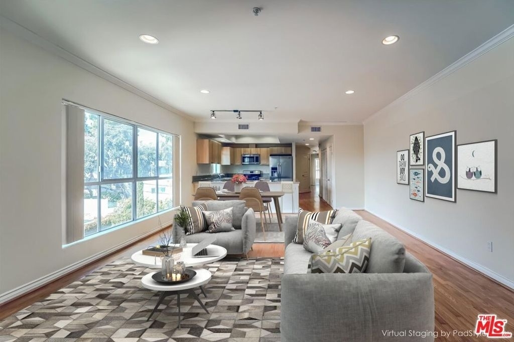 10633 Eastborne Avenue - Photo 6