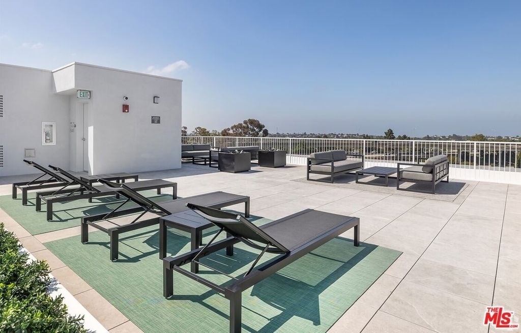 2600 S Sepulveda Boulevard - Photo 5