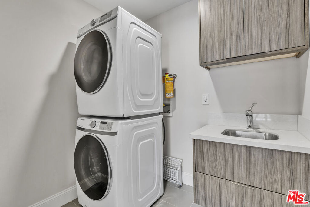 413 California Street - Photo 6