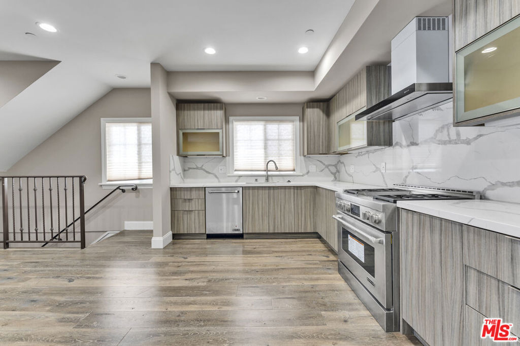 413 California Street - Photo 4