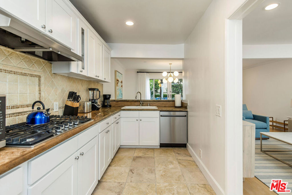 2101 Ocean Avenue - Photo 10