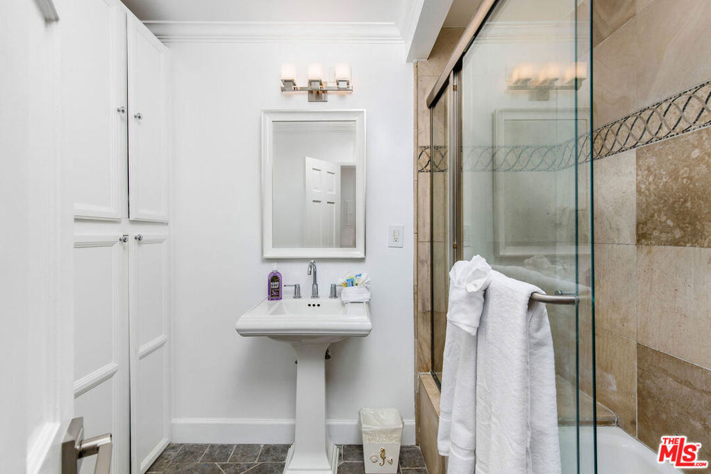 2101 Ocean Avenue - Photo 16