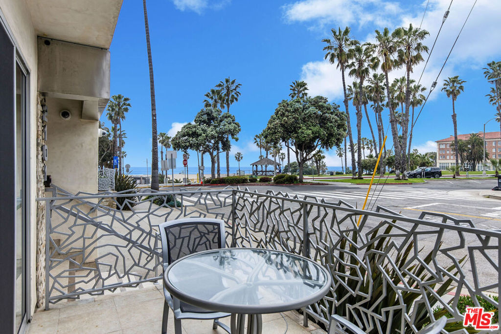 2101 Ocean Avenue - Photo 24
