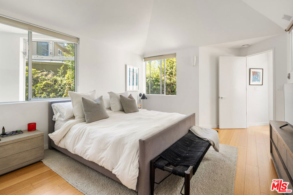 278 Entrada Drive - Photo 14