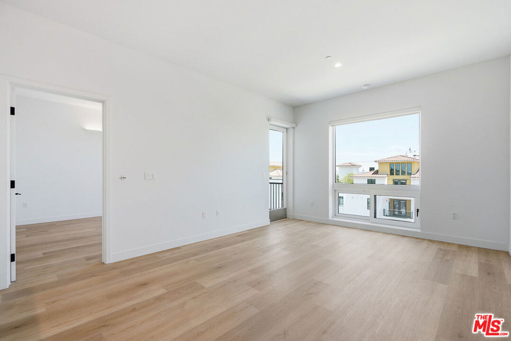 3555 Overland Avenue - Photo 6
