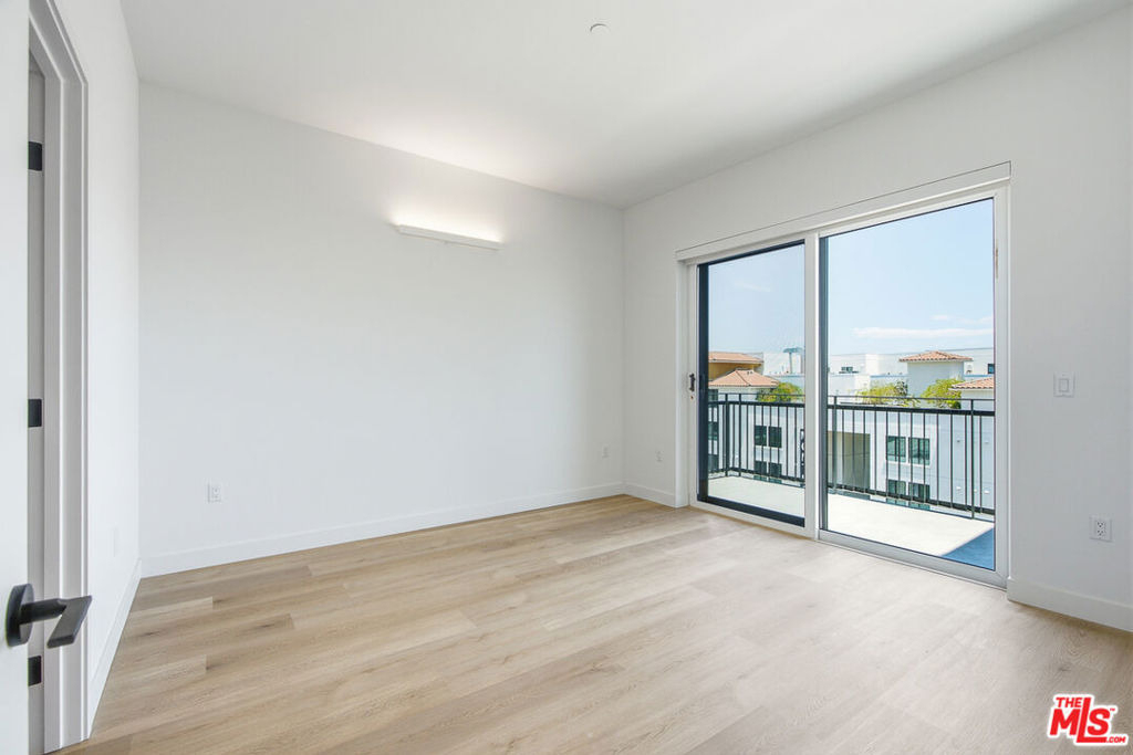 3555 Overland Avenue - Photo 11