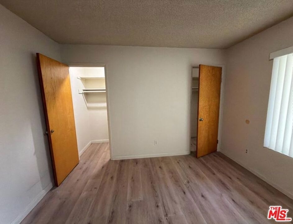 215 N Myrtle Avenue - Photo 13