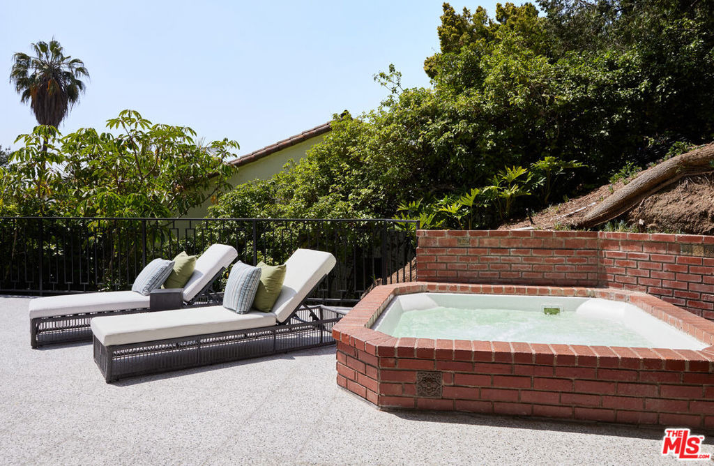 1341 Sierra Alta Way - Photo 10
