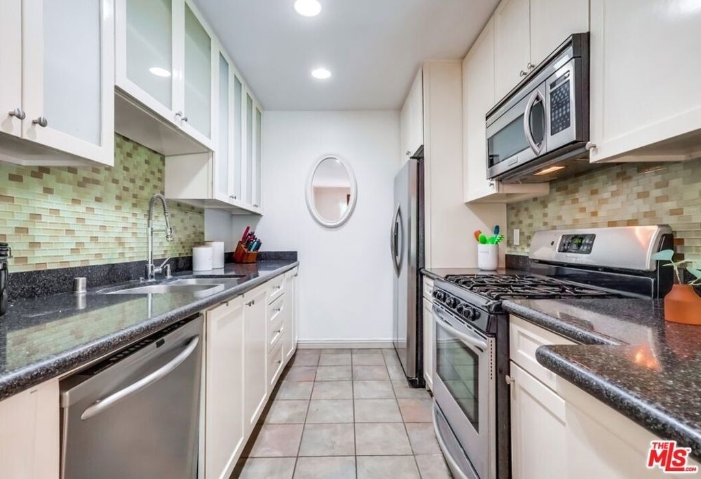 1275 Havenhurst Drive - Photo 23