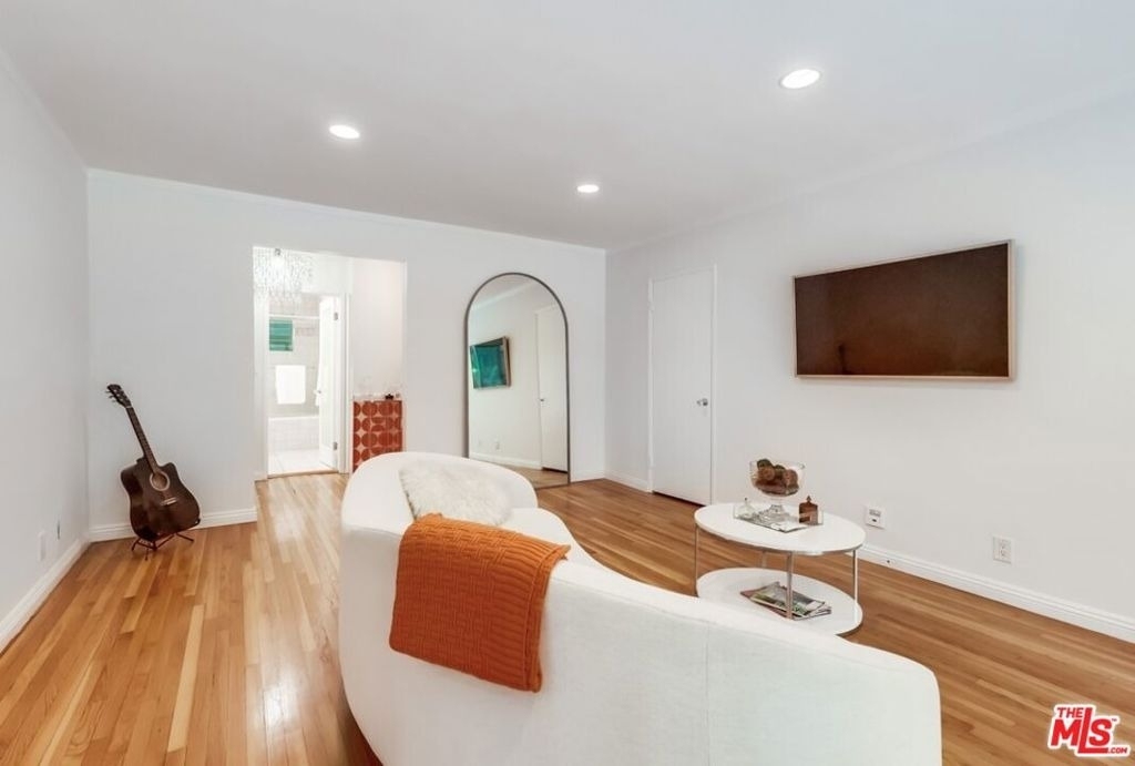 1275 Havenhurst Drive - Photo 8