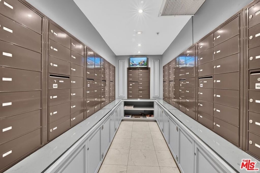 10660 Wilshire Boulevard - Photo 39