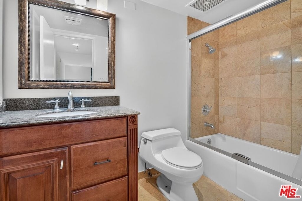 10660 Wilshire Boulevard - Photo 18