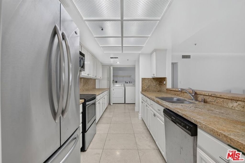 10660 Wilshire Boulevard - Photo 9
