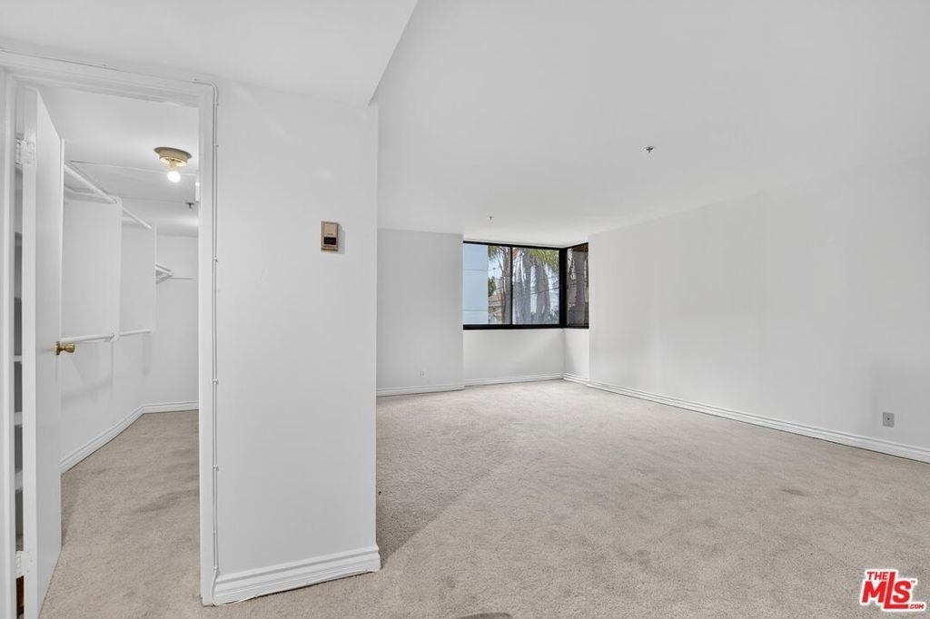 10660 Wilshire Boulevard - Photo 16