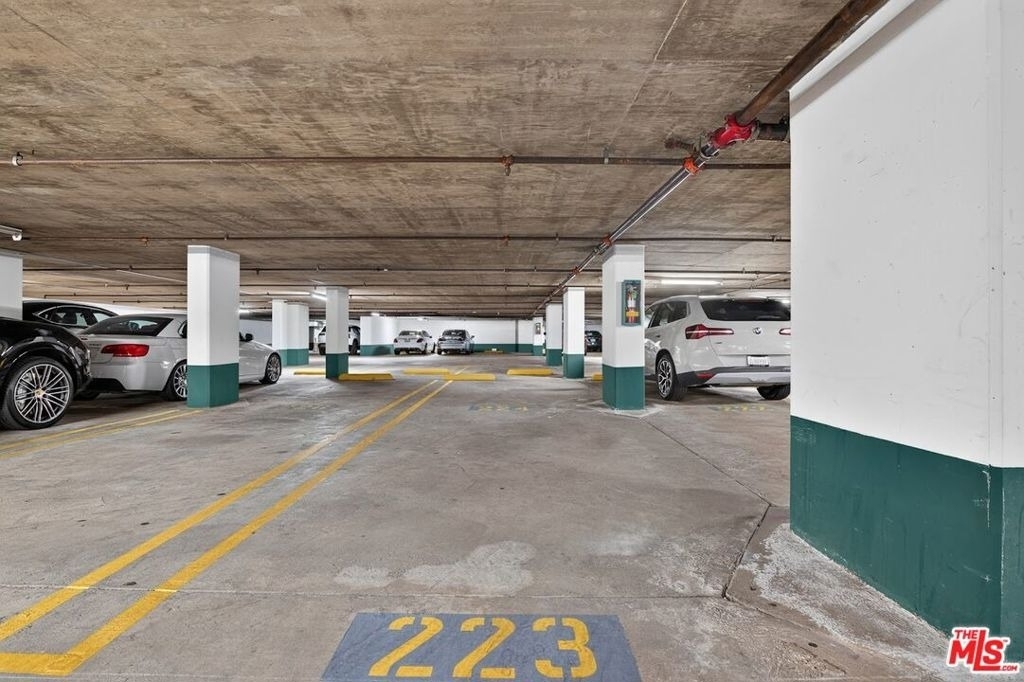 10660 Wilshire Boulevard - Photo 40