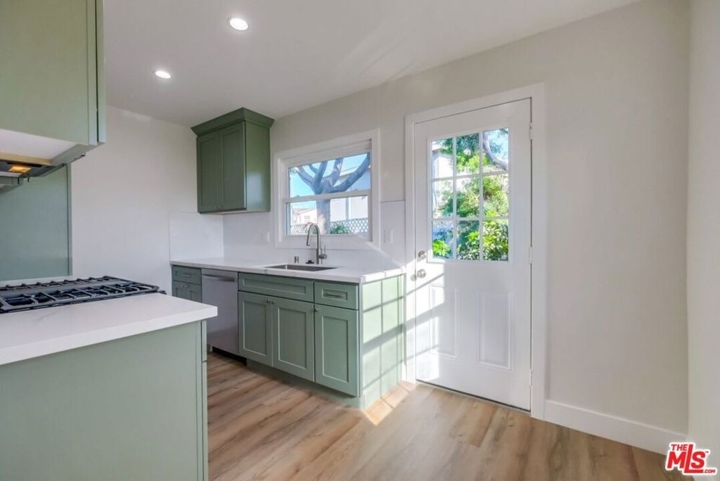 8358 Kittyhawk Avenue - Photo 8