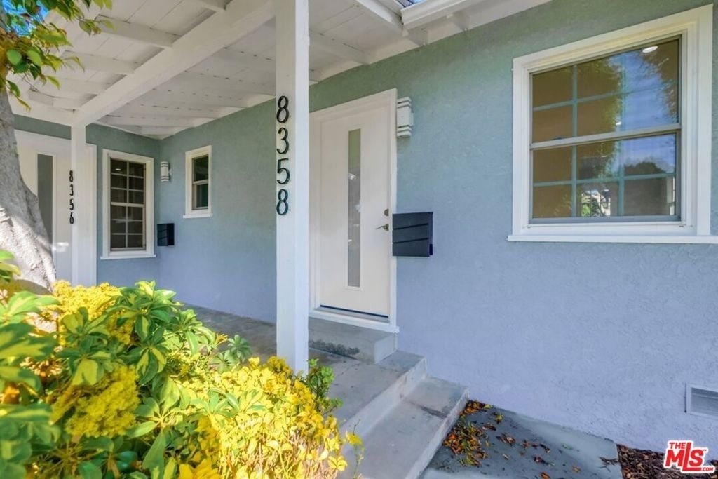 8358 Kittyhawk Avenue - Photo 1