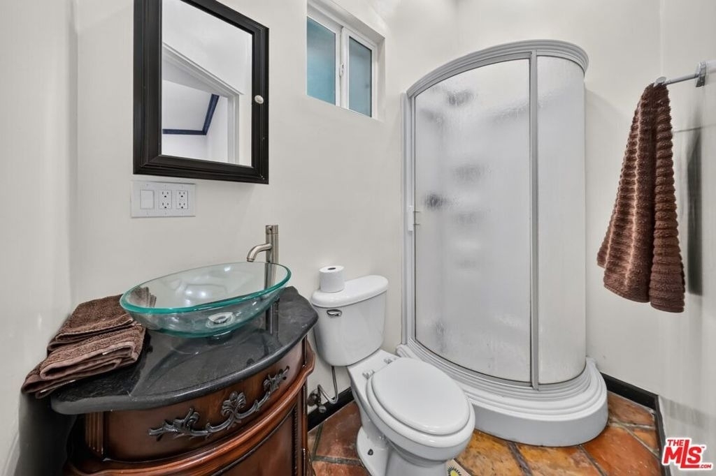 9031 Phyllis Avenue - Photo 15