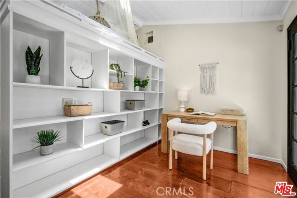 4038 1/2 Denny Avenue - Photo 7