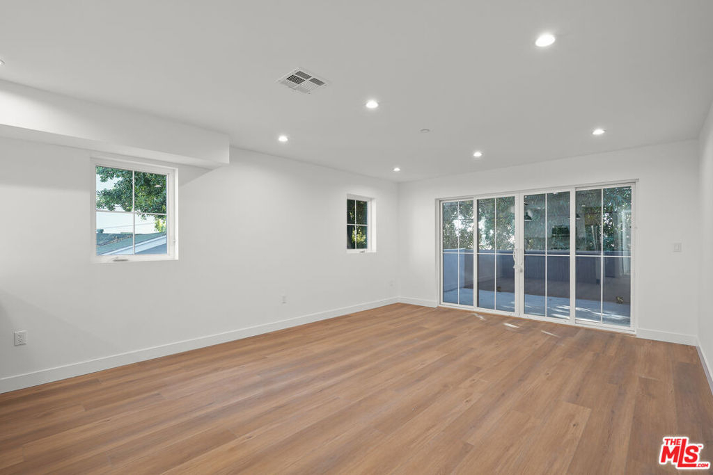 1331 N June Street - Photo 6