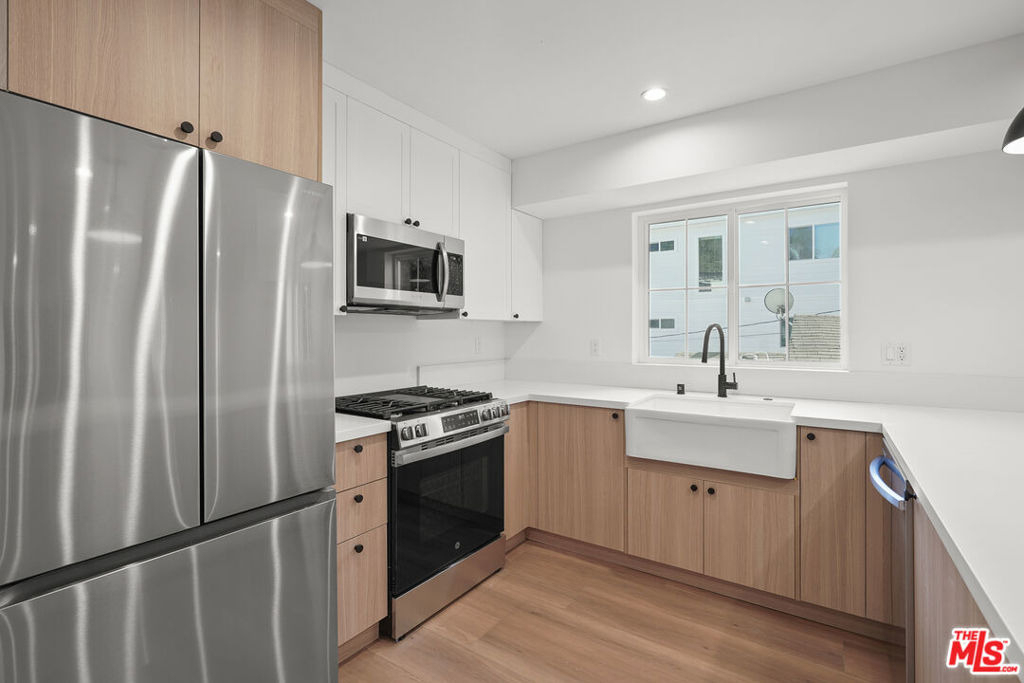 1331 N June Street - Photo 1