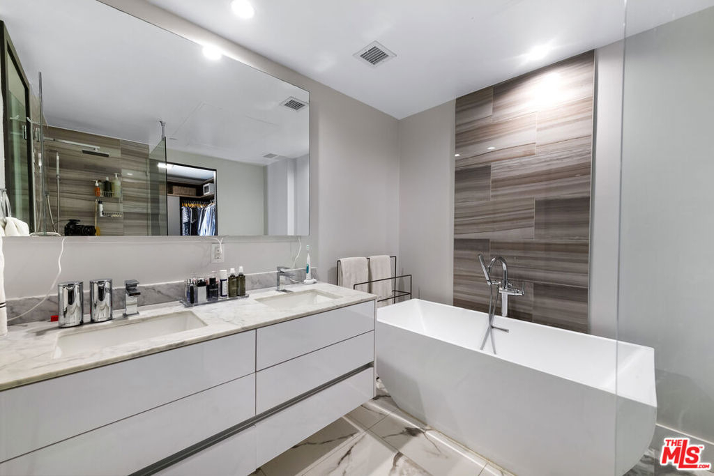 1345 Havenhurst Drive - Photo 22