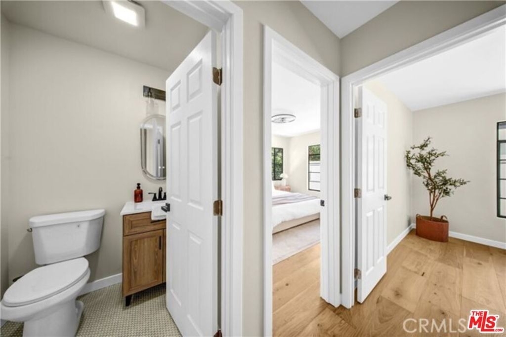 4038 Denny Avenue - Photo 12