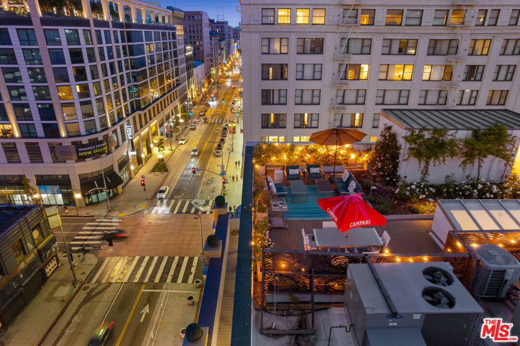 353 S Broadway - Photo 29