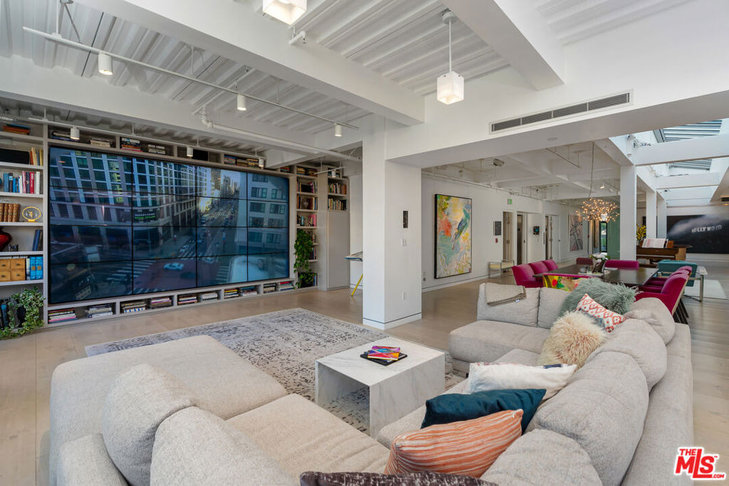 353 S Broadway - Photo 11