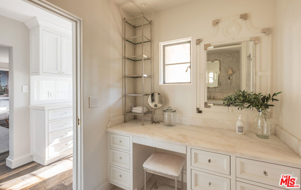 115 N Carolwood Drive - Photo 35