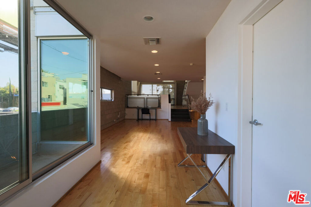 6615 Melrose Avenue - Photo 7