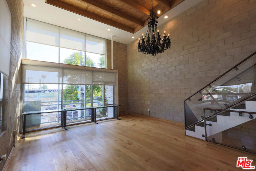 6615 Melrose Avenue - Photo 12