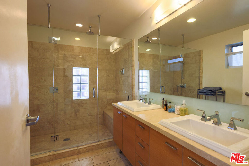 6615 Melrose Avenue - Photo 19