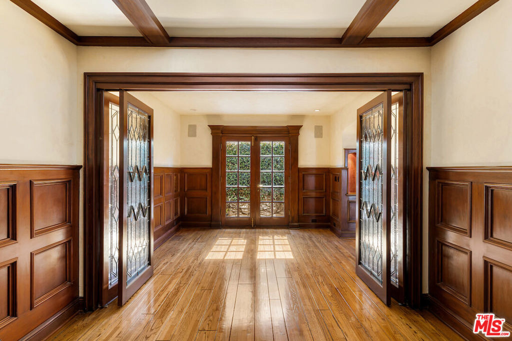 231 14th Street - Photo 8