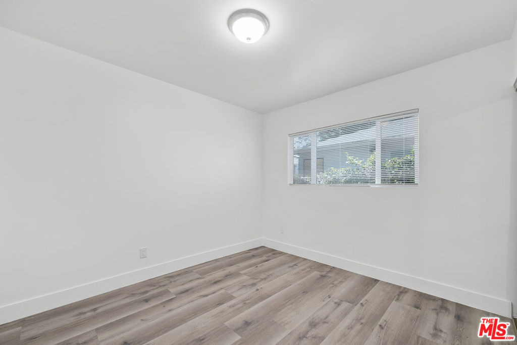 739 Westbourne Drive - Photo 12