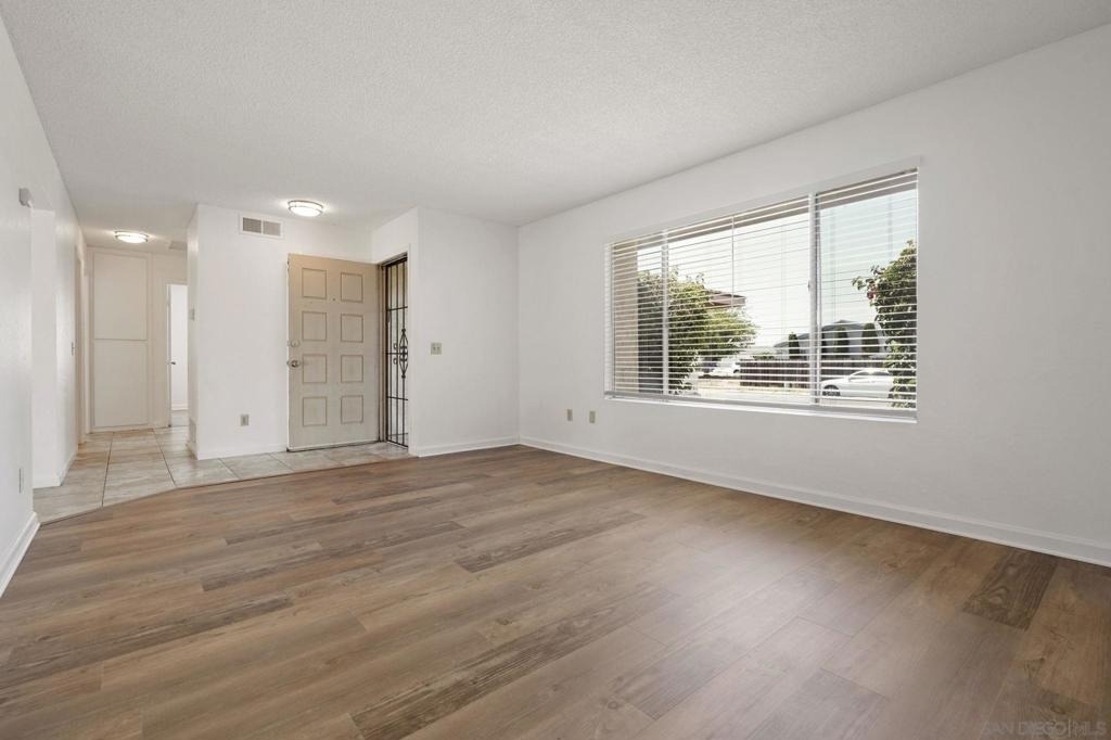 10625 Amantha Ave - Photo 7