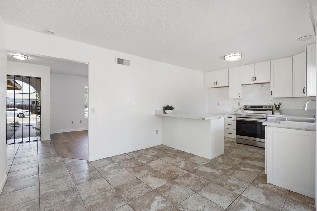 10625 Amantha Ave - Photo 2