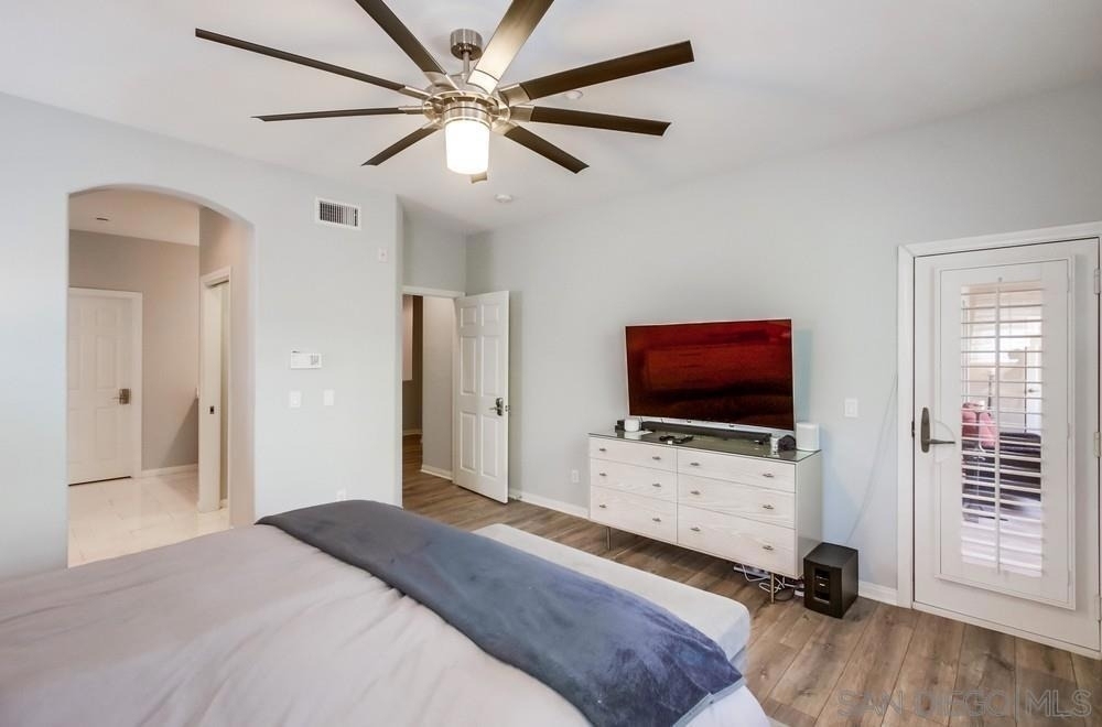 9240 Piantino Way - Photo 18