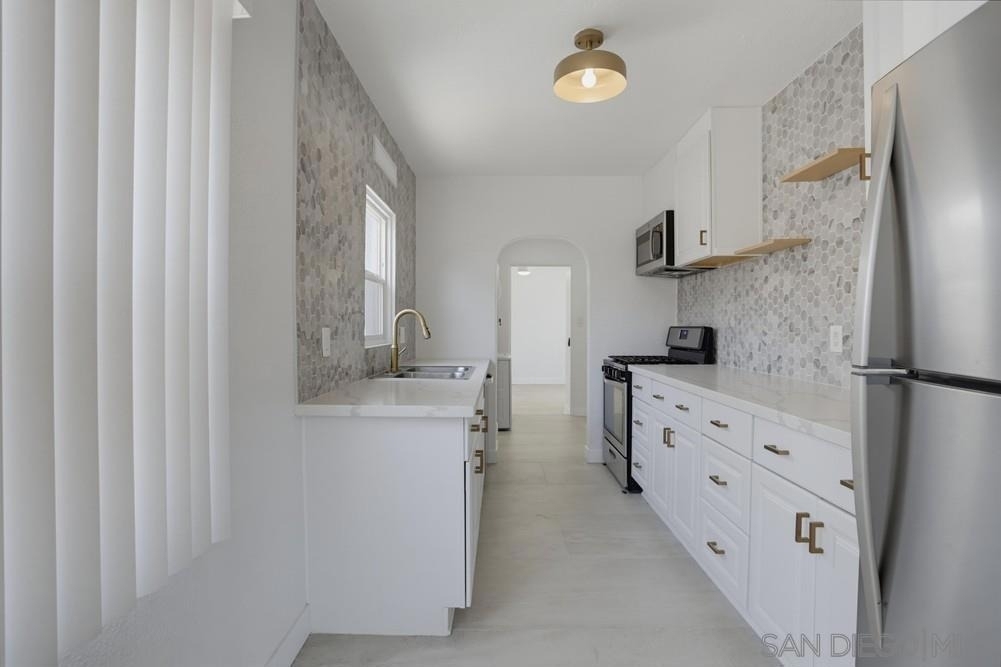 5738 Meade Ave - Photo 4